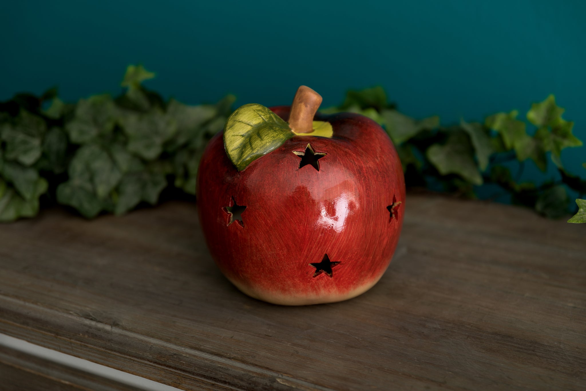 Apfel Windlicht aus Keramik mit Stern: Festliche Weihnachtsdekoration