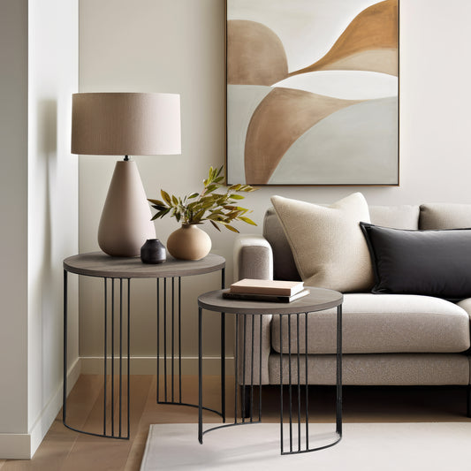 Couchtisch 2er-Set Izza 55x55x55cm und 45x45x45cm (2er Set), in modernem Eichendekor mit Metallbeinen